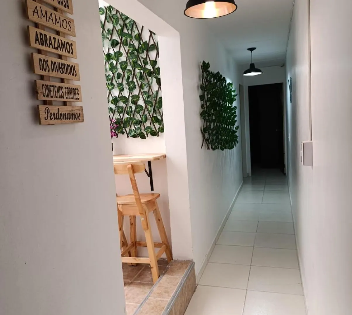 E2P Comodo Apartamento En Laureles Estadio 2 Habitaciones 2 Banos Medellin 0*,  Colombia