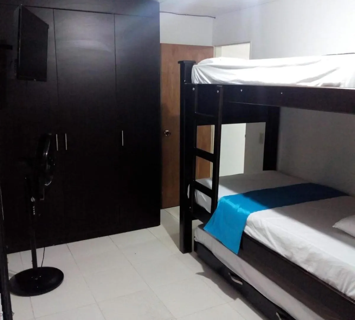 E2P Comodo Apartamento En Laureles Estadio 2 Habitaciones 2 Banos Medellin 0*,  Colombia